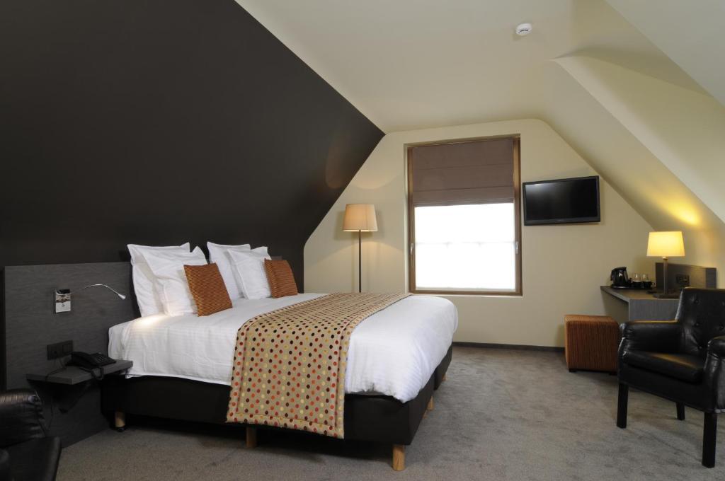 Hotel Den Hof Zelzate Room photo