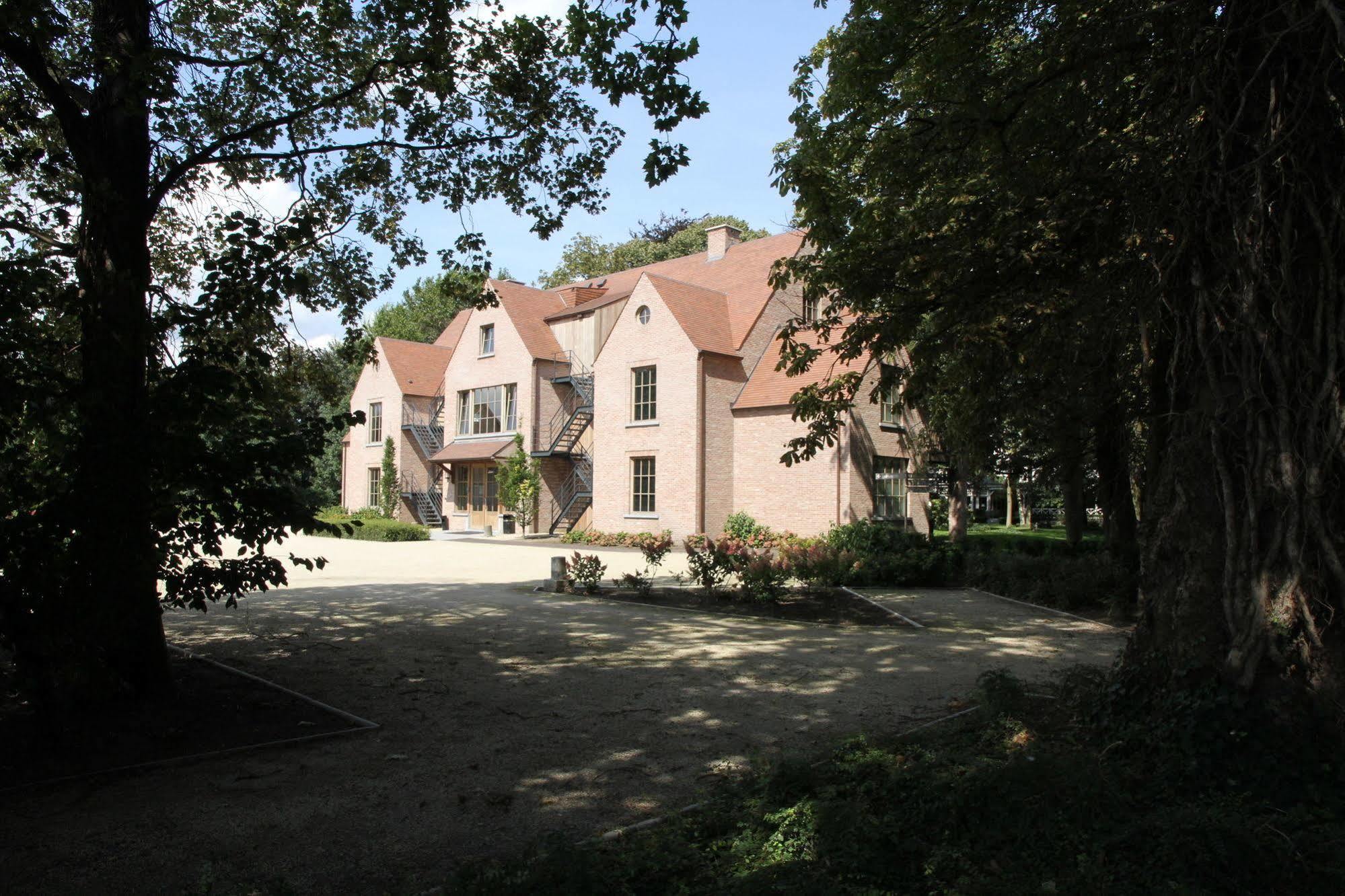 Hotel Den Hof Zelzate Exterior photo