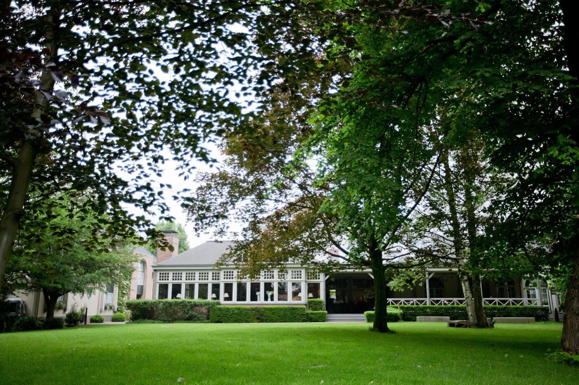 Hotel Den Hof Zelzate Exterior photo