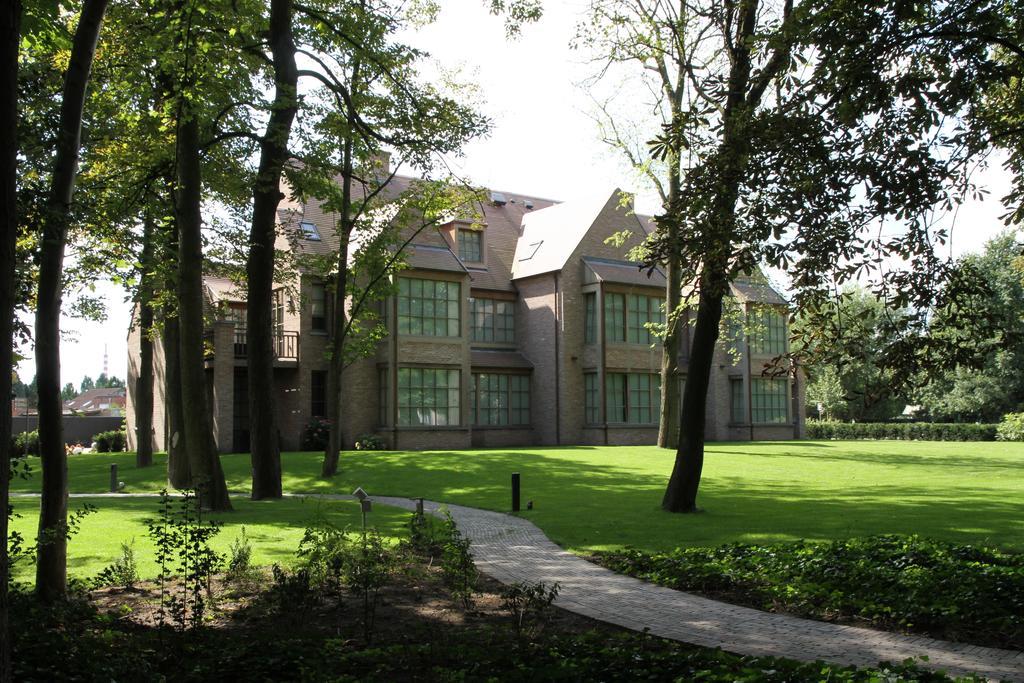Hotel Den Hof Zelzate Exterior photo